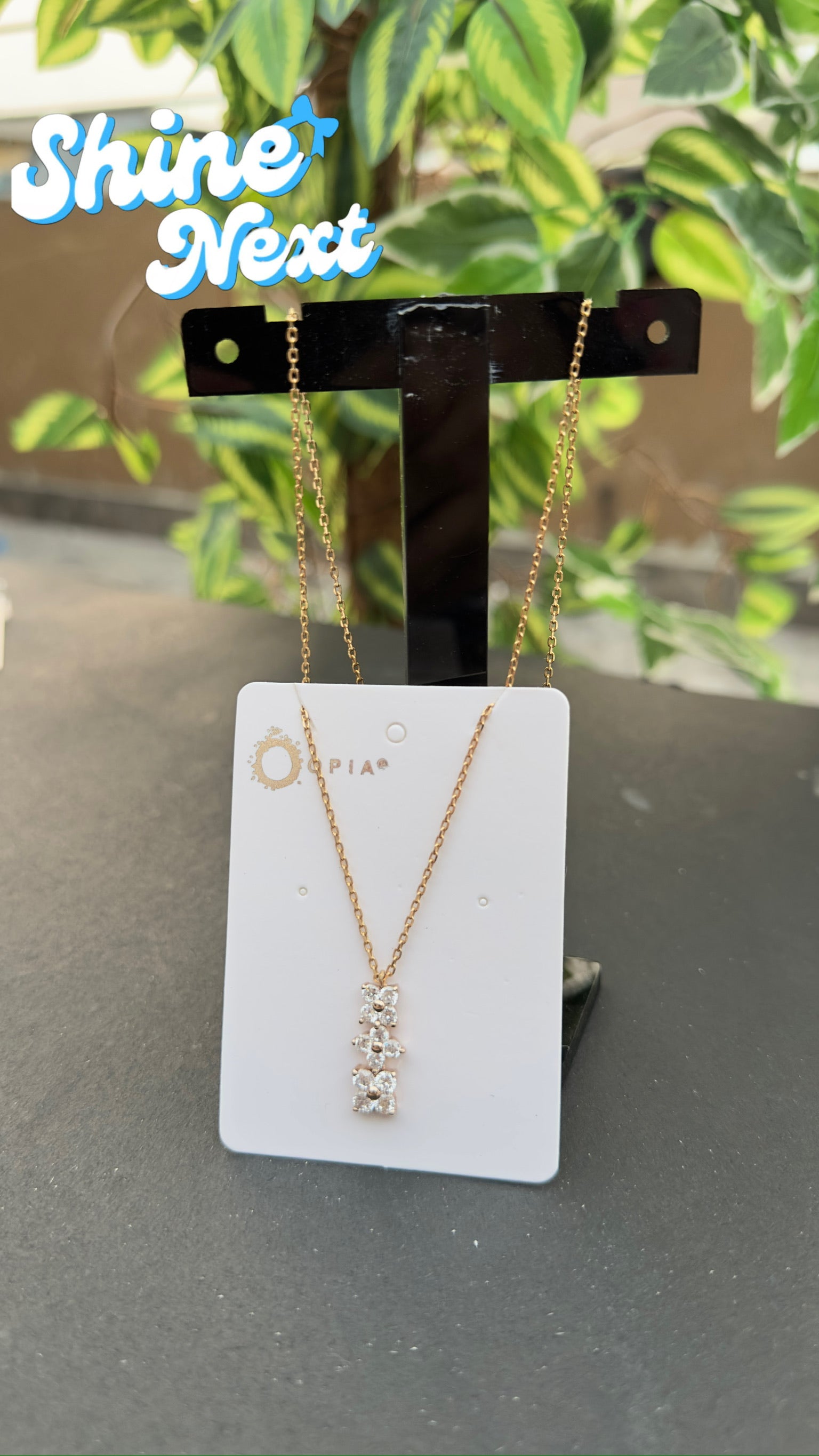 Stylish Necklaces Collection – Elegant Designs for Every Look