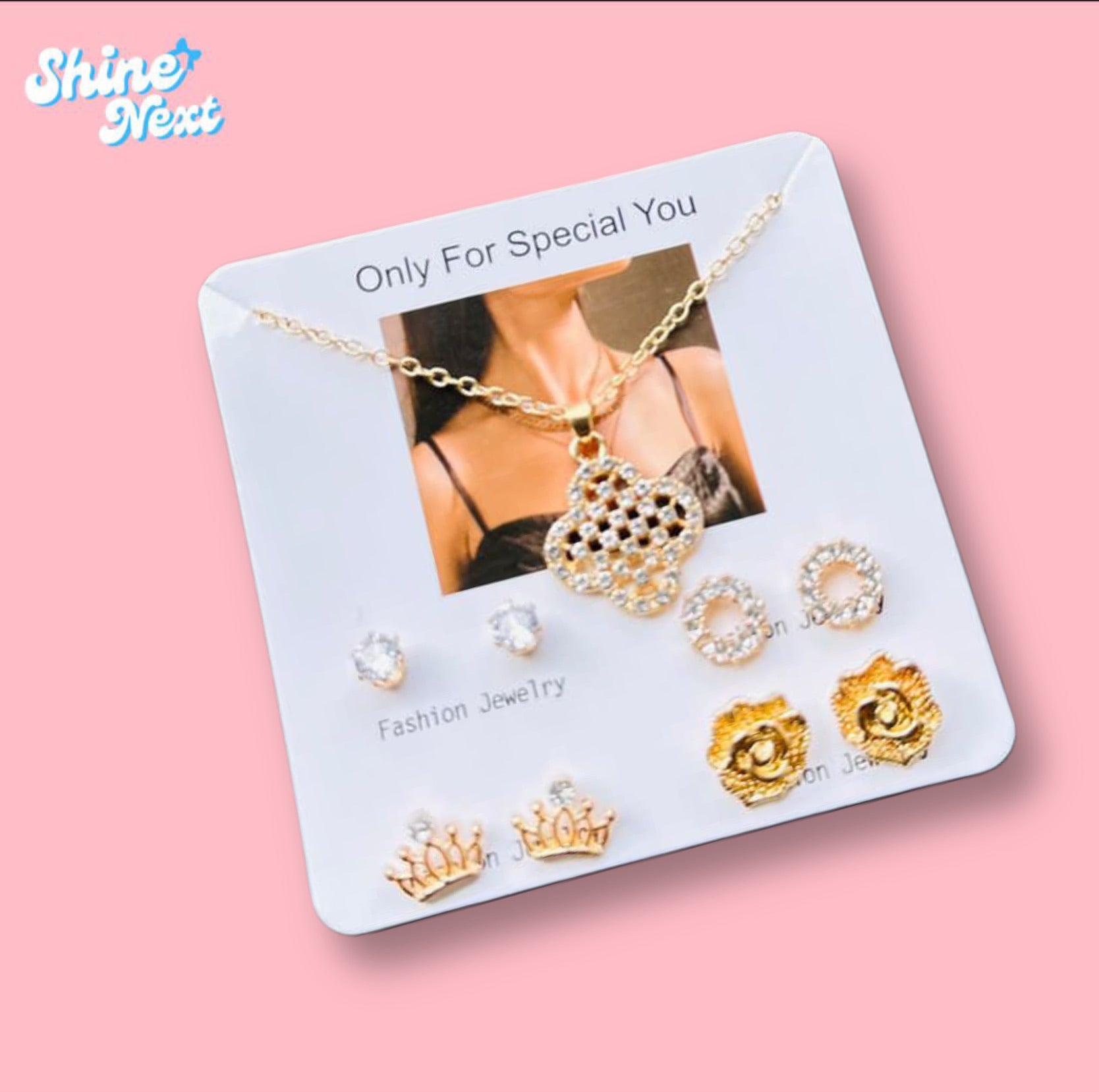 Elegant Chain & Earrings Card – Chic Gift Set for Her