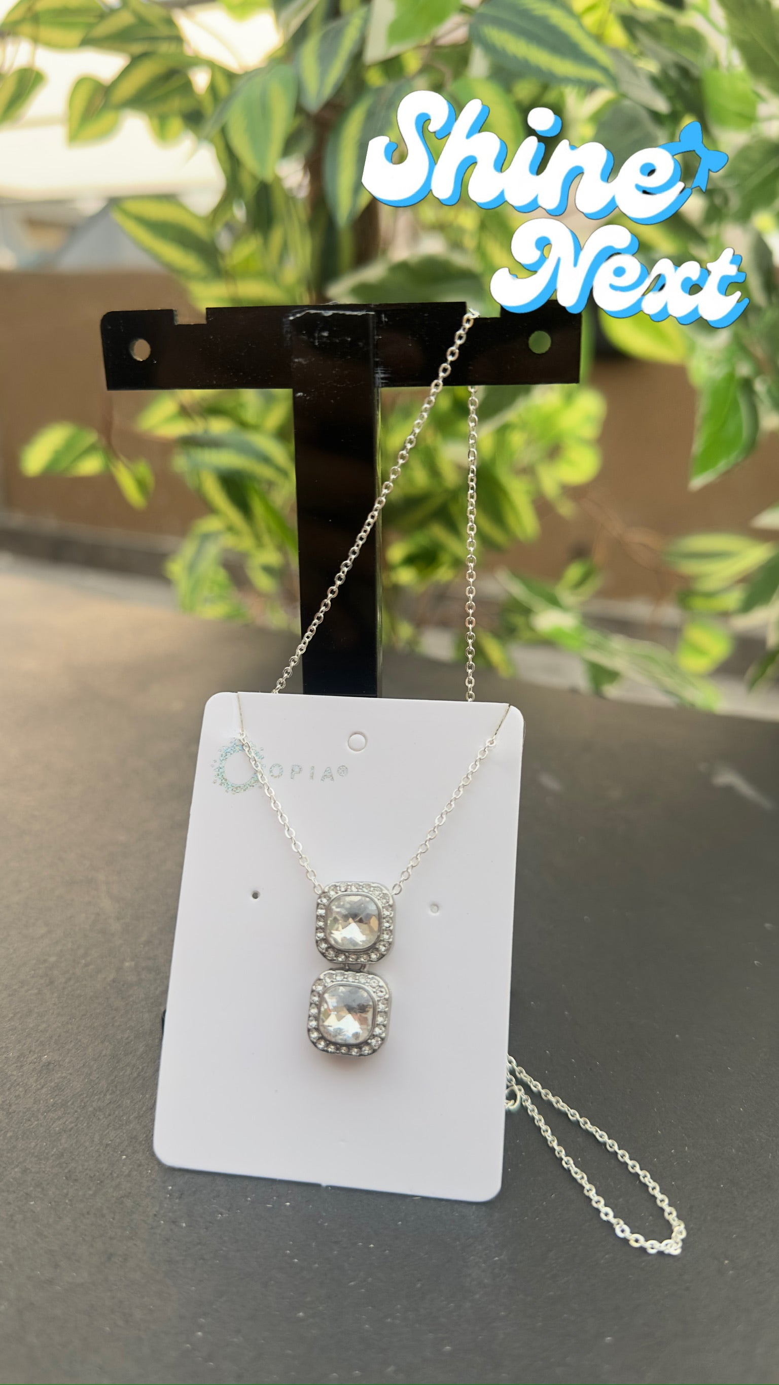 Stylish Chain Card – Secure, Durable, and Perfect for Daily Use