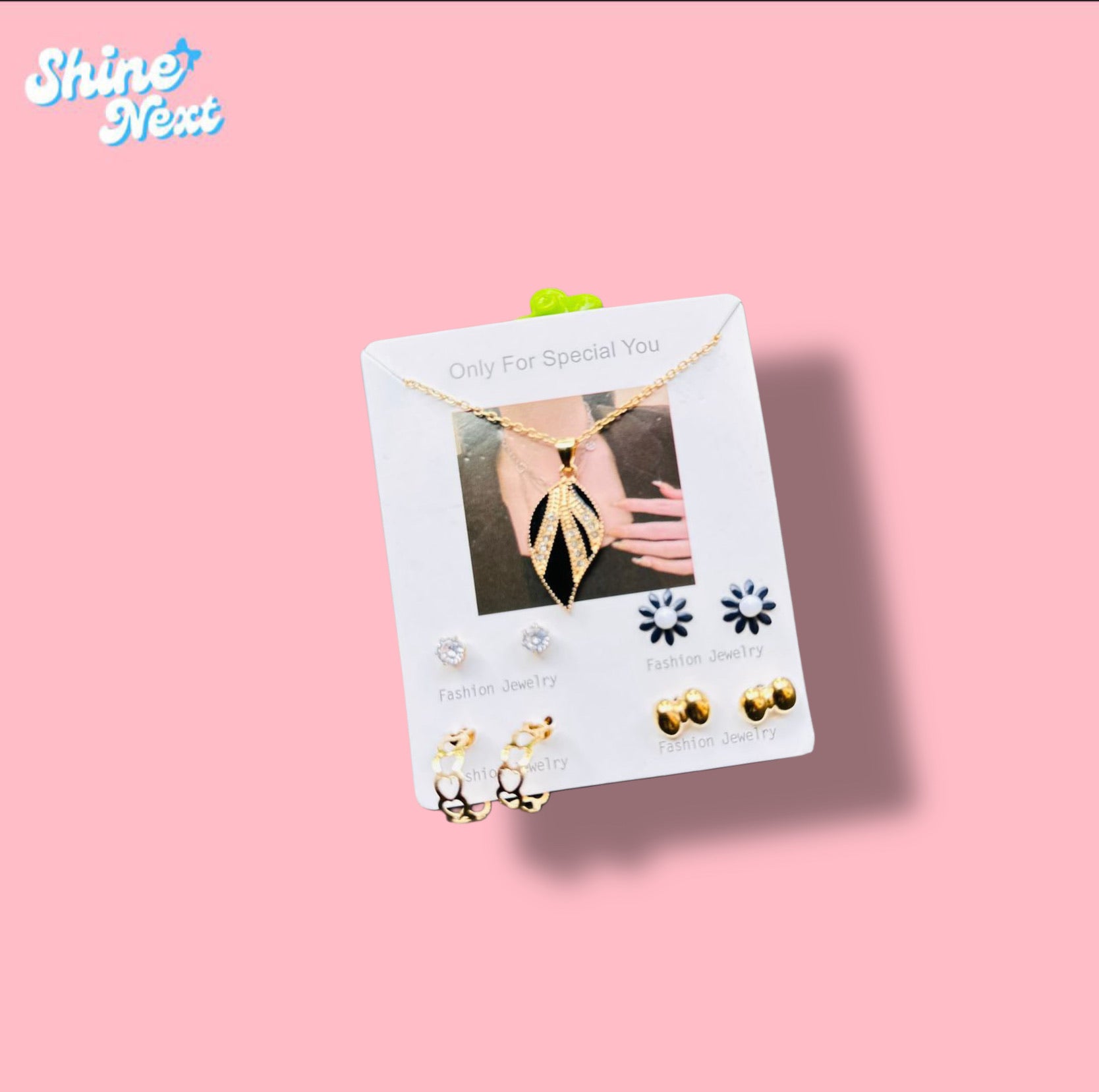 Elegant Chain and Earring Card