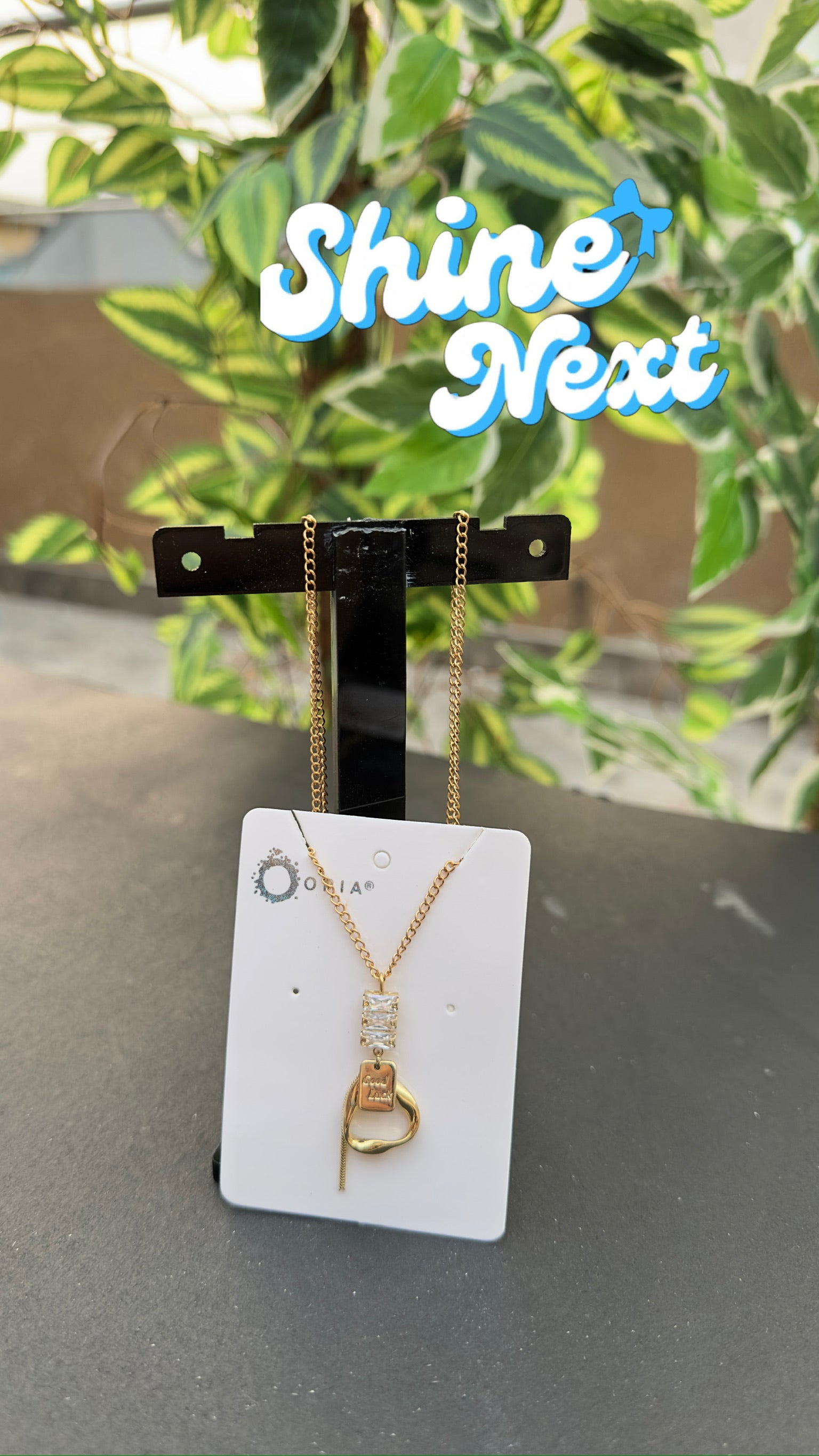 Elegant & Stylish Necklaces